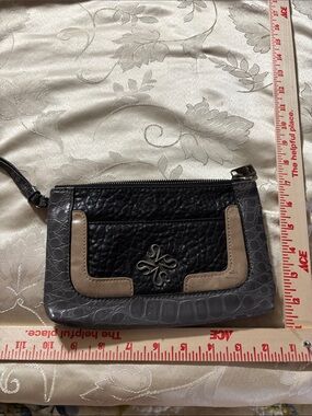 Women's Simply Vera Wang Black & Gray Wristlet with Taupe Accents